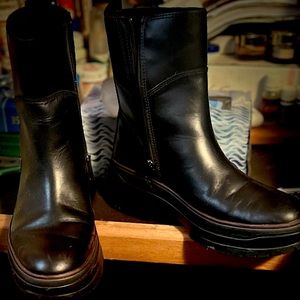 TIMBERLAND WOMEN'S MALYNN WATERPROOF SIDE-ZIP BOOTS BLACK FULL-GRAIN A2D78